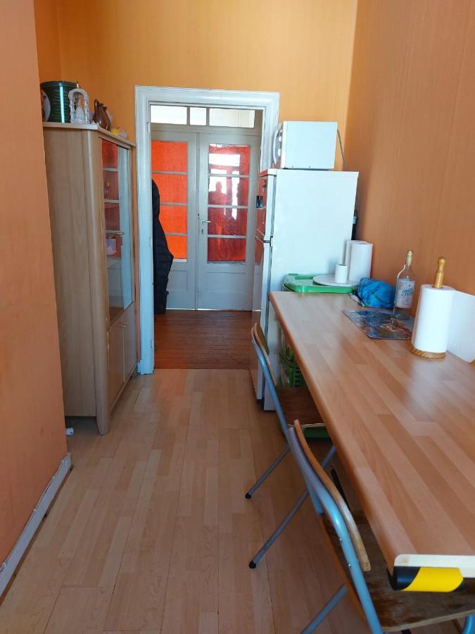 Hotel Rustic Rest Bruksela Zewnętrze zdjęcie